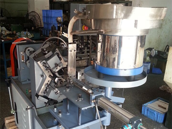 自動滾牙機(jī)便利